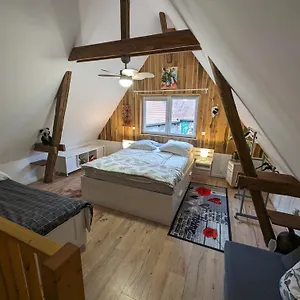 Lilla Apartment